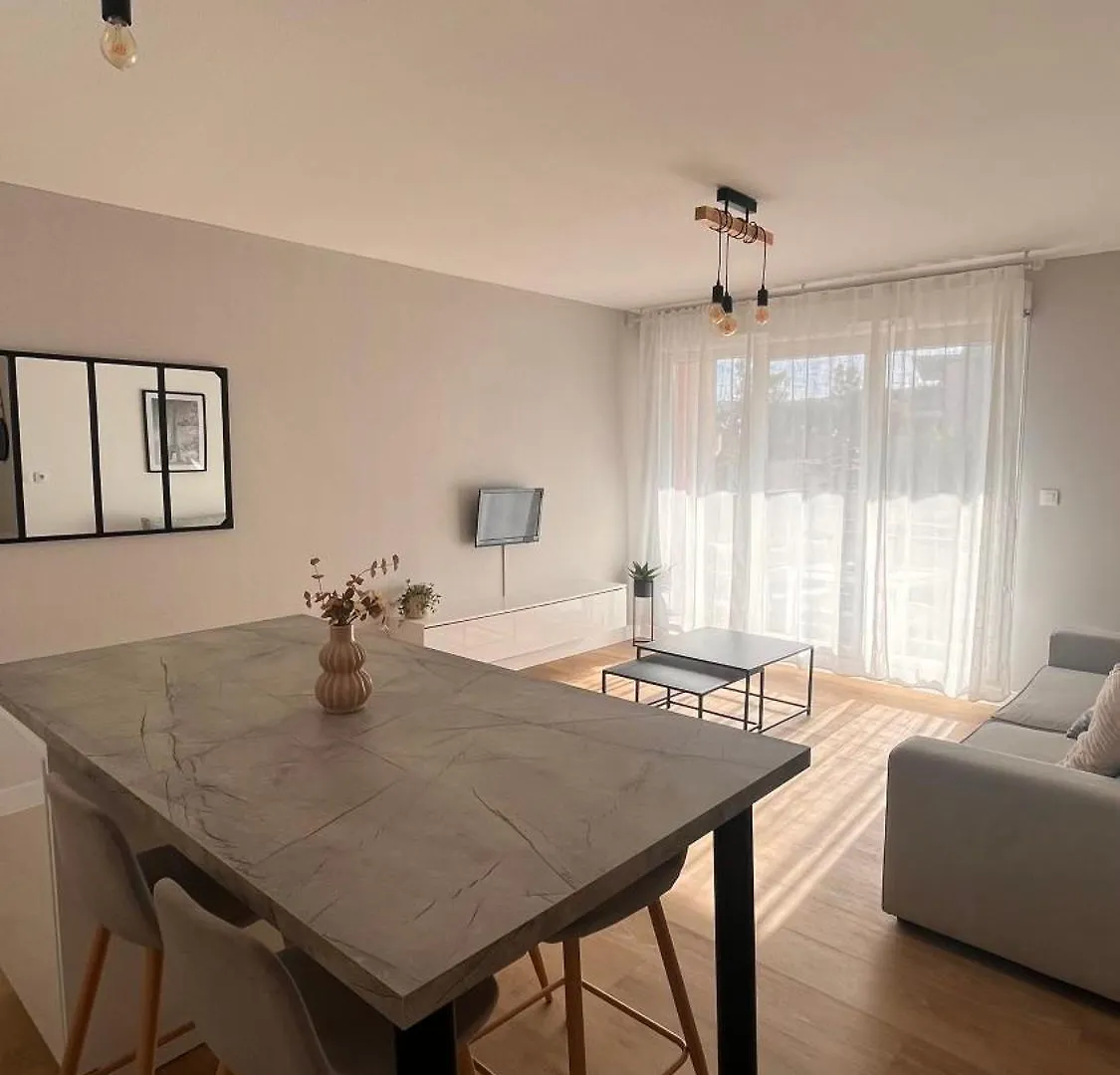 Apartment Appartement 2 Chambres Dans Residence Avec Piscine Et Parking La Ciotat